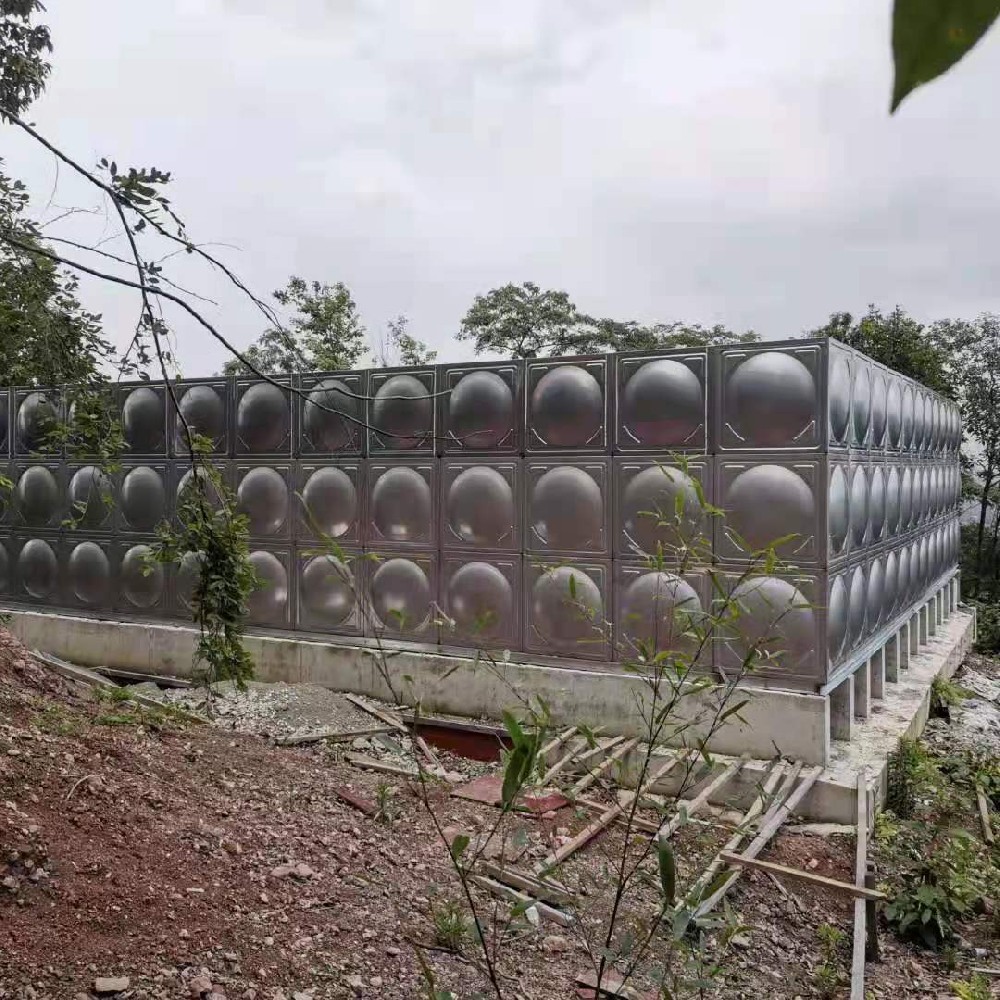 臺州江語城四期酒店項(xiàng)目順利完工安裝寧波寶聚不銹鋼水箱200立方3座