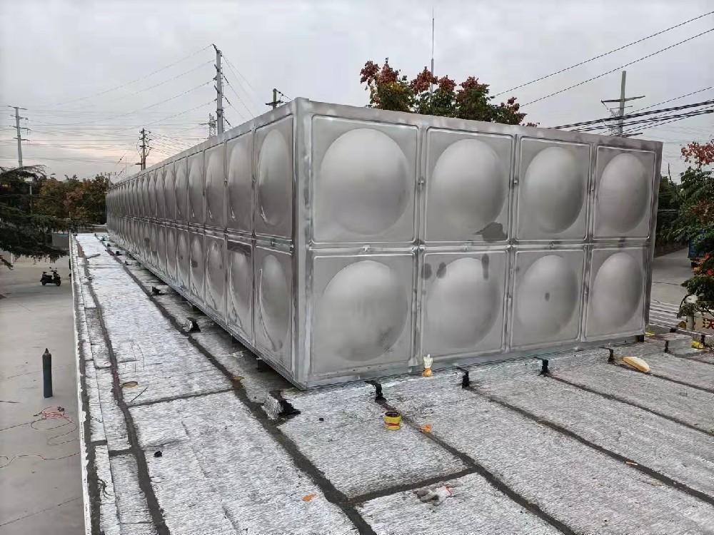 寧波新寶聚供水設(shè)備有限公司不銹鋼水箱不銹鋼保溫水箱