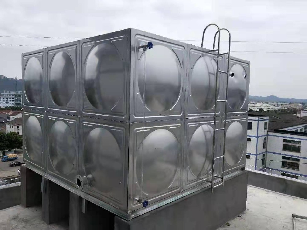 雅戈爾寶龍開發(fā)江匯城項目由寧波新寶聚供水設備有限公司供應不銹鋼水箱、消防水箱消防水泵配套消防產(chǎn)品