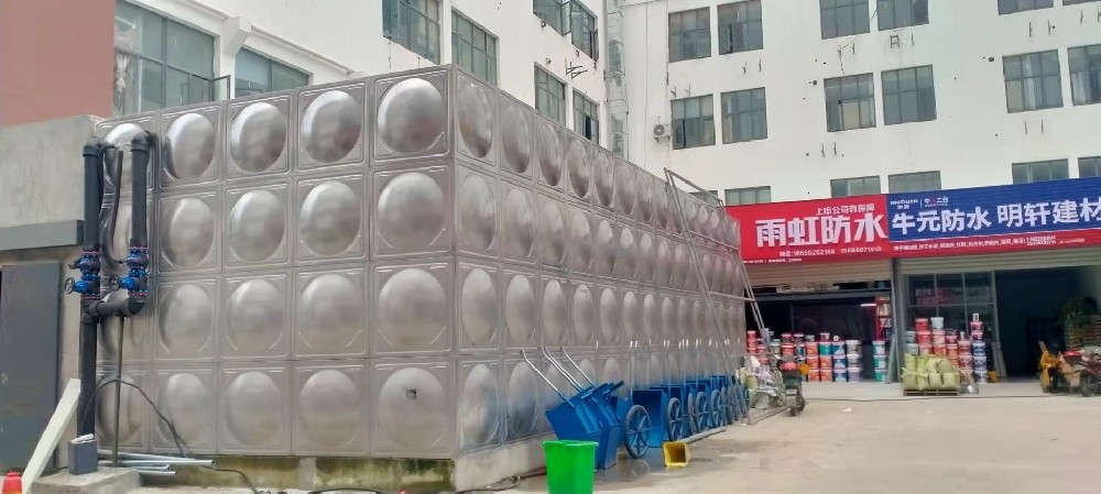 浙東輕紡城市場搬遷新址消防改造項目由寧波新寶聚供水設備有限公司供應安裝寶聚不銹鋼水箱、消防泵噴淋泵設備