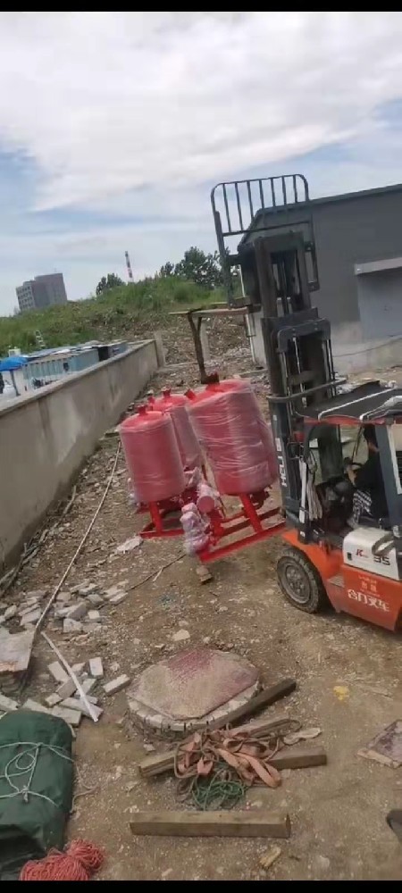 浙江寧和貴化工項(xiàng)目采購(gòu)寧波新寶聚不銹鋼水箱消防水泵設(shè)備寧波不銹鋼水箱廠家