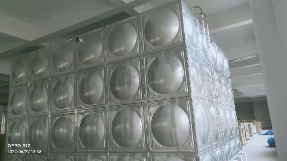 新寶聚不銹鋼水箱