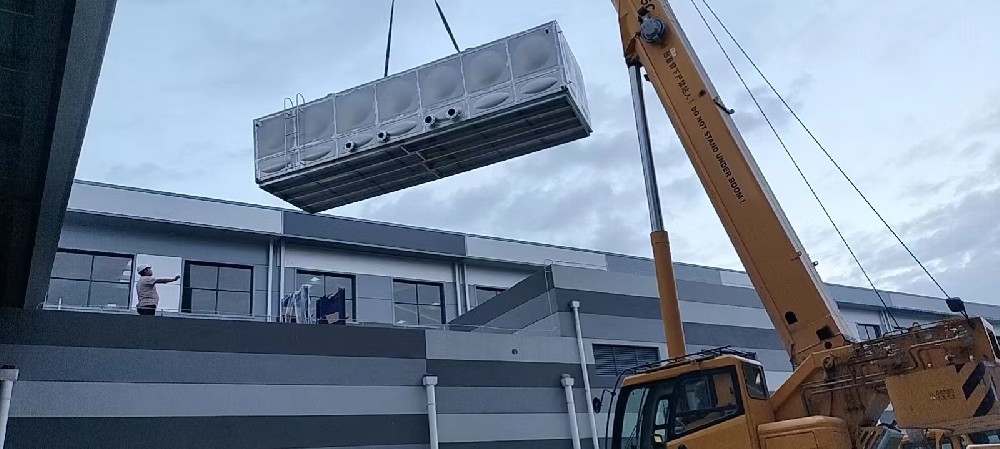 春曉生產(chǎn)基地采購(gòu)寧波新寶聚不銹鋼水箱舟山不銹鋼水箱金華不銹鋼水箱杭州不銹鋼水箱臺(tái)州不銹鋼水箱嘉興不銹鋼水箱廠家