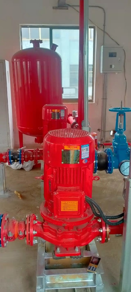 寧波新寶聚供水設(shè)備有限公司專業(yè)銷售寧波不銹鋼水箱廠家新寶聚不銹鋼水箱舟山不銹鋼水箱廠家臺(tái)州不銹鋼水箱廠家金華不銹鋼水箱廠家嘉興不銹鋼水箱廠家