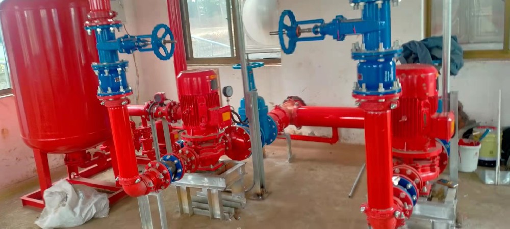 寧波新寶聚供水設(shè)備有限公司專業(yè)銷售寧波不銹鋼水箱廠家新寶聚不銹鋼水箱舟山不銹鋼水箱廠家臺(tái)州不銹鋼水箱廠家金華不銹鋼水箱廠家嘉興不銹鋼水箱廠家