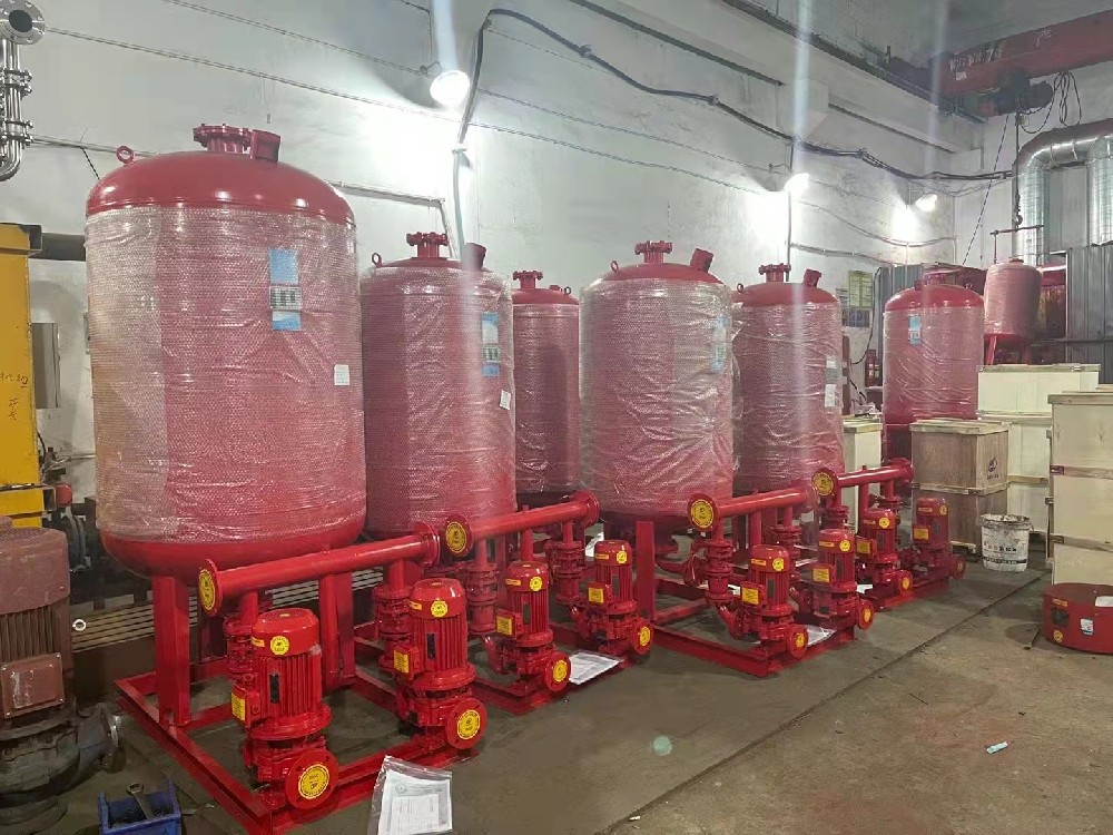 寧波新寶聚供水設(shè)備有限公司寧波不銹鋼水箱廠家新寶聚不銹鋼水箱