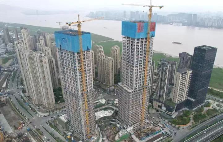 新希望三江立體城項目采購寧波新寶聚不銹鋼水箱