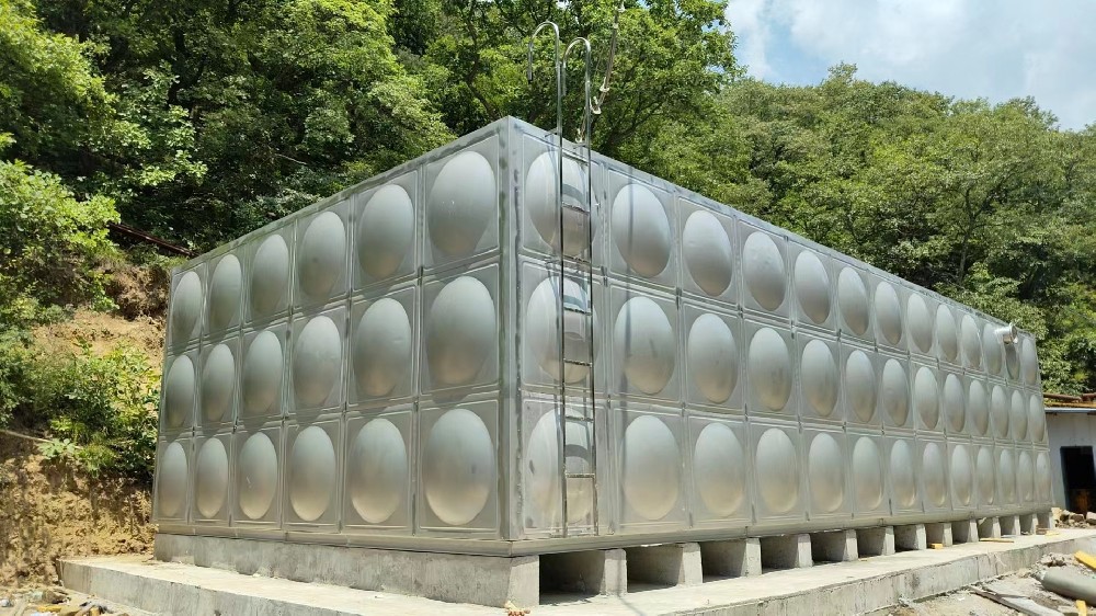 寧波宇合智能科技有限公司年產5000臺合模機和新能源汽車大型模架輕量化新建項目采購寧波新寶聚不銹鋼水箱廠家